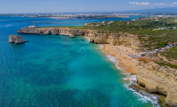 Die Algarve ist zum zehnten Mal das beste Strandreiseziel Europas
